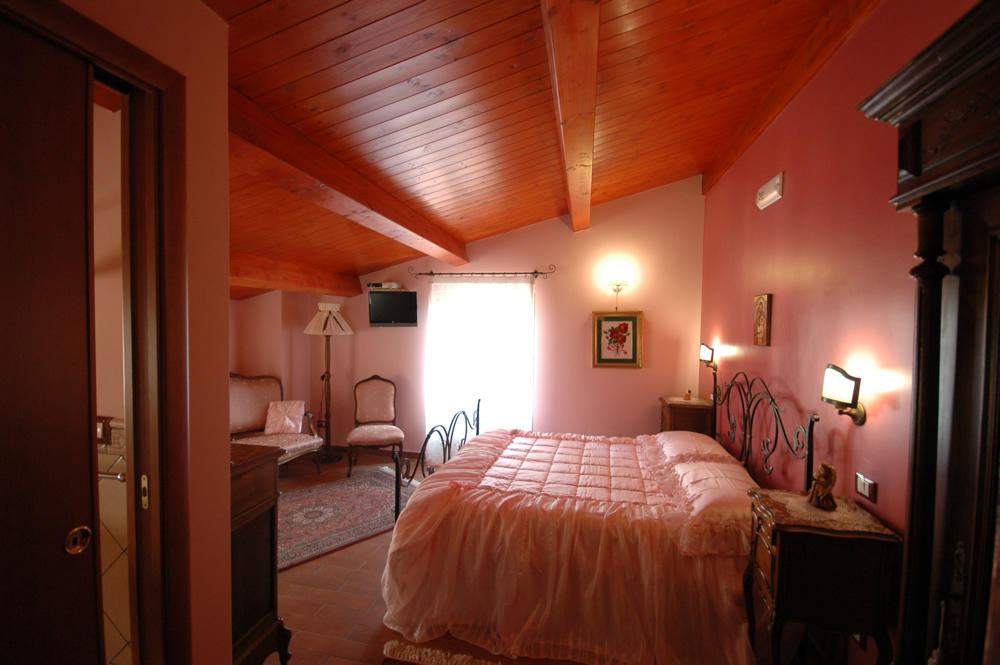 B&B La Ginestra Чивита Екстериор снимка