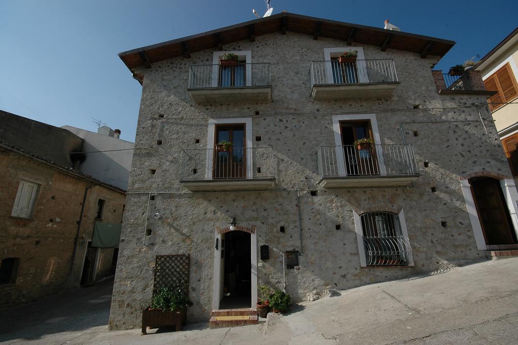 B&B La Ginestra Чивита Екстериор снимка